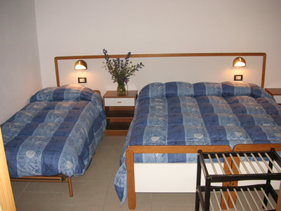  Image name: PICT0046.jpg 
 width: 400 pixel 
 height: 300 pixel 
 Size: 56122 bytes 
 Click to enlarge 